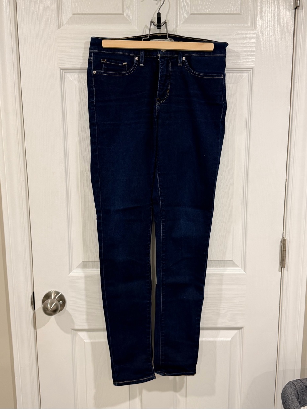 Women's Dark Blue Levi’s Stretch Denim Jeans